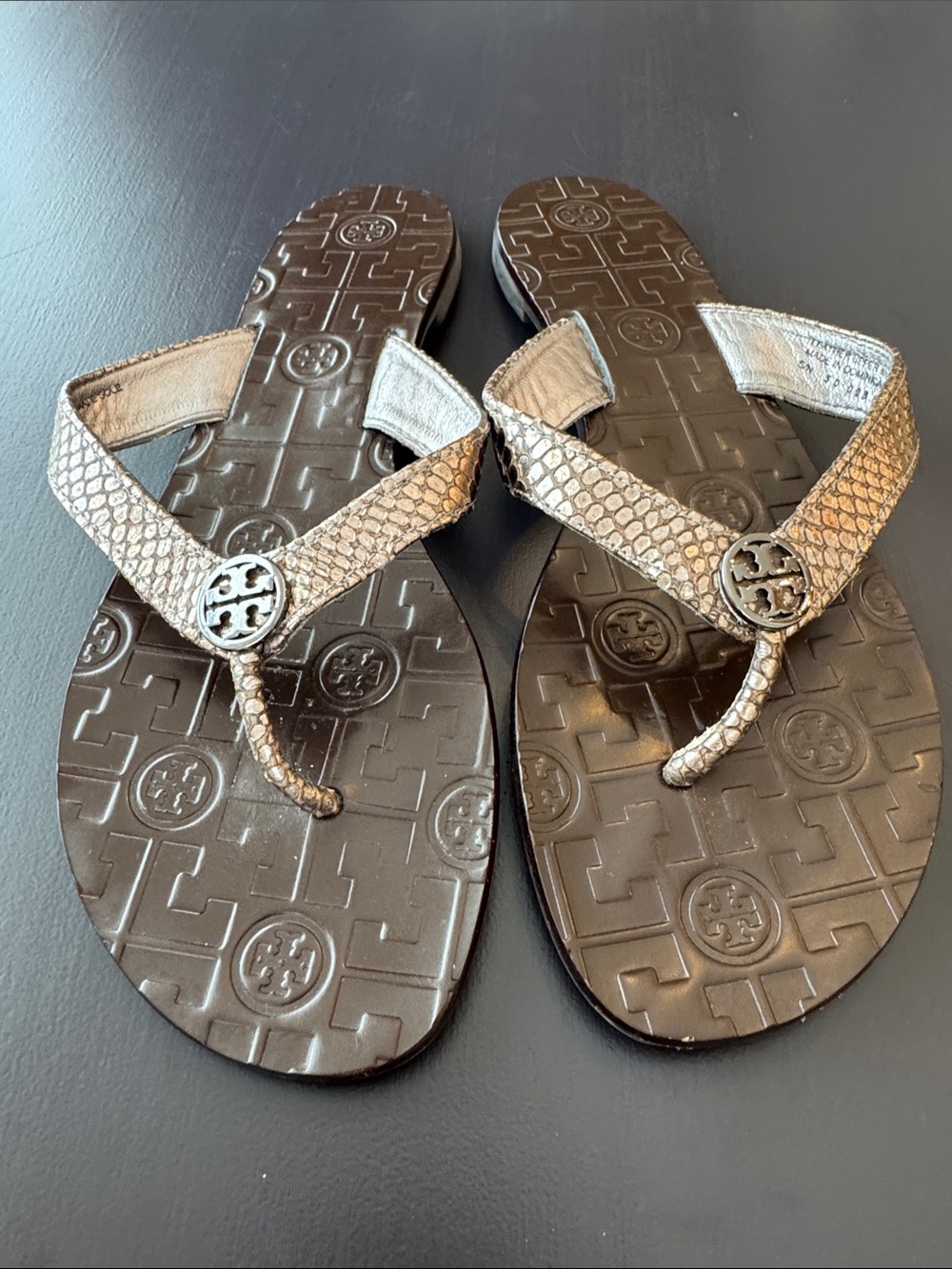 Tory Burch Thor’s  Metallic Snake-Embossed Thong Sandals size 9